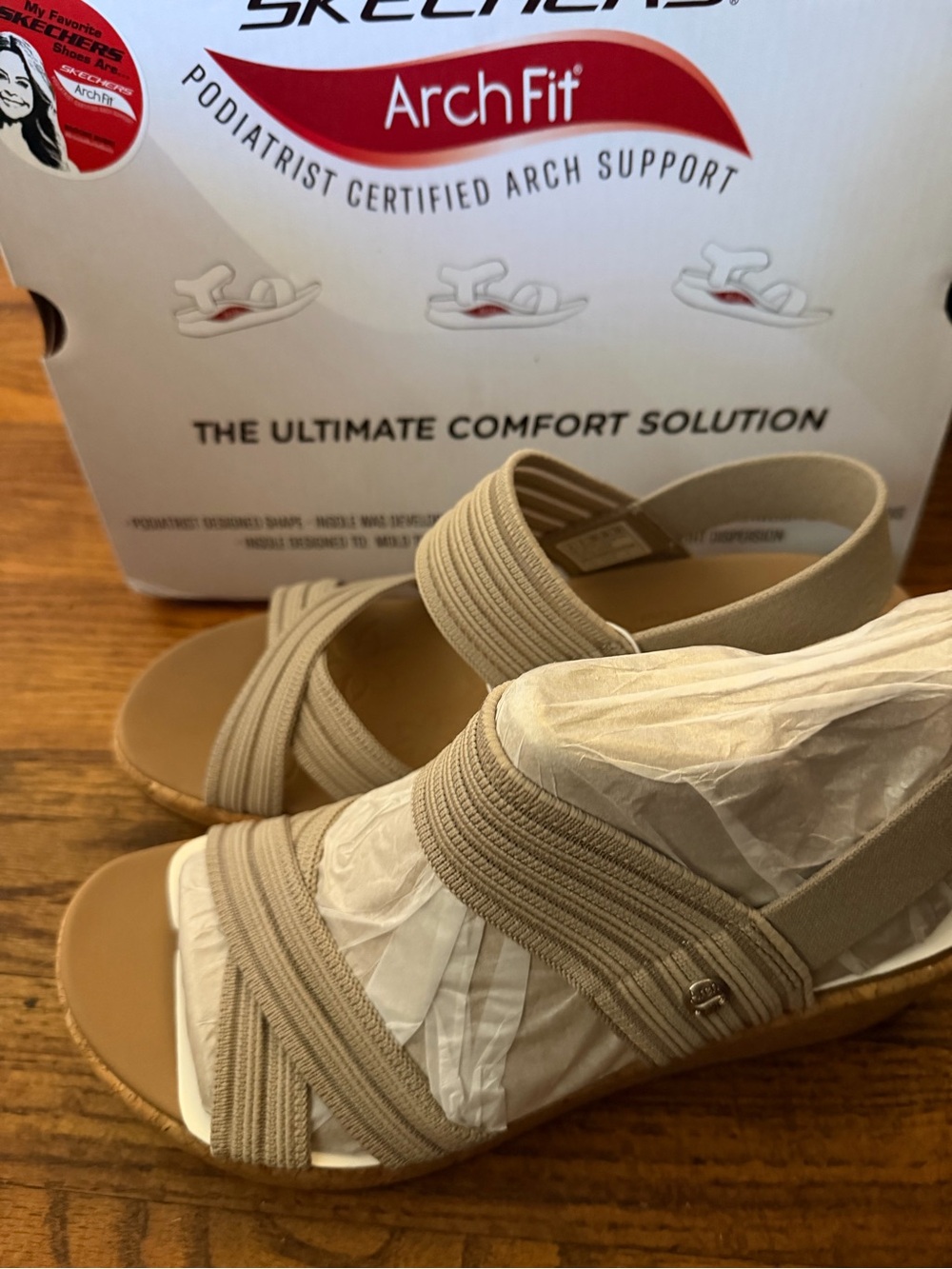 Skechers Women's Neutral Taupe Elastic Strap Arch Fit Sandals size 9NIB